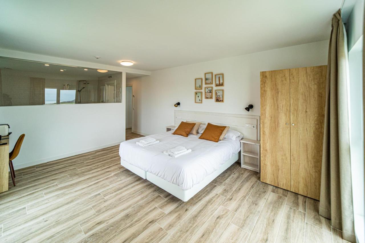 Alima Surf&Hotel Ajo Bagian luar foto